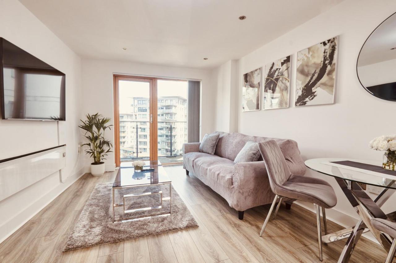 Deluxe River Canal View & Free Secure Parking! ليدز المظهر الخارجي الصورة