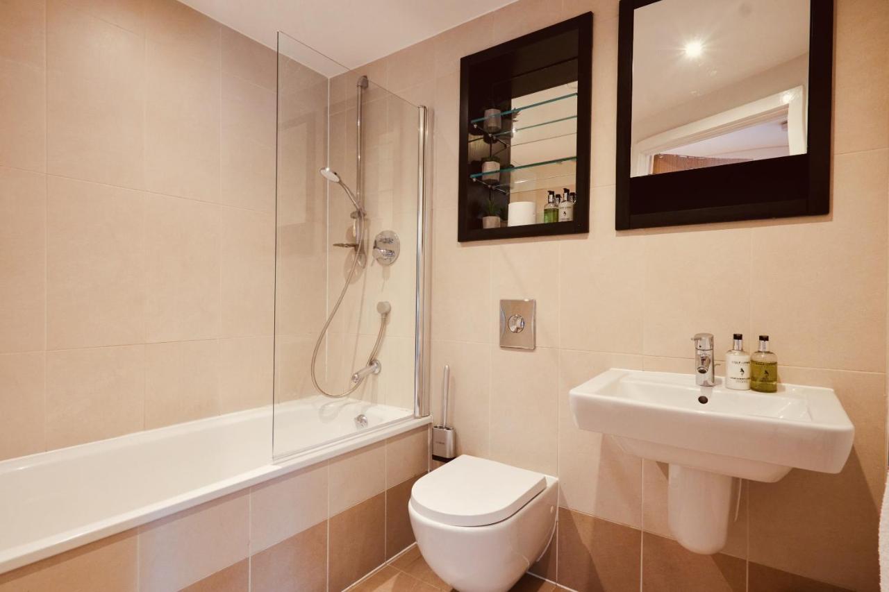Deluxe River Canal View & Free Secure Parking! ليدز المظهر الخارجي الصورة